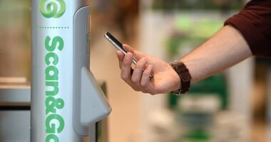Woolworths is discontinuing the Scan&Go Mobile feature on their app from June 8