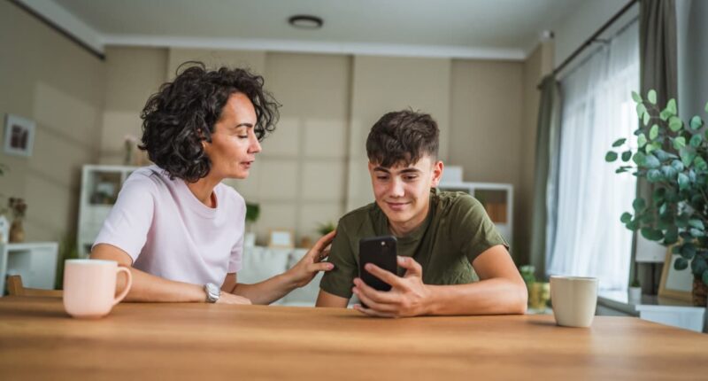 ‘I’m already feeling anxious’: My ex-husband offered to give me a $30,000 lump sum for child support. Is there a catch?