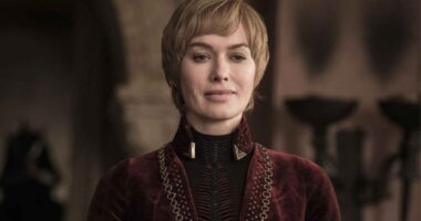 15 Shows With So Many Characters We Can't Keep Track