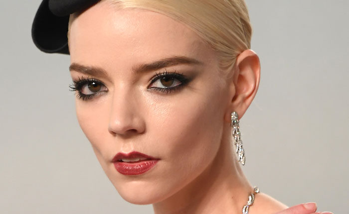 “Lost Another Baddie To Buccal Fat Removal”: 28 Celebrity Collages That Put Rumored Plastic Surgery On Display