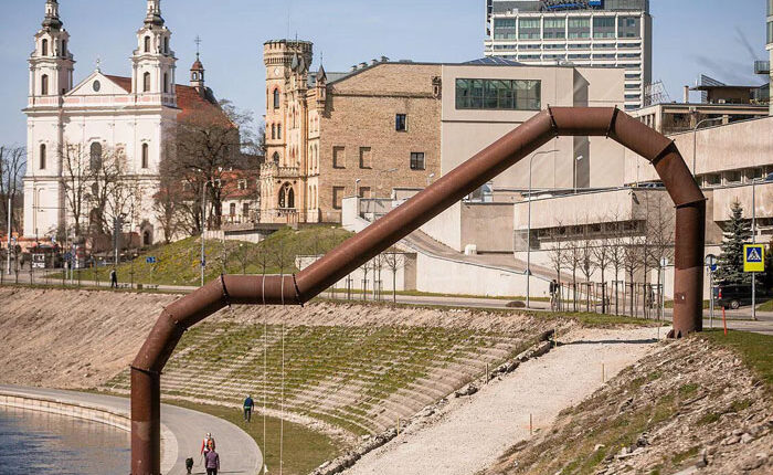 54 Of The Ugliest Monuments From Around The World