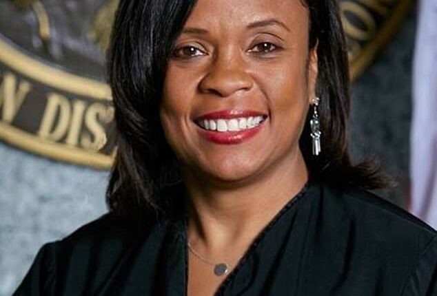 Federal Judge Eleanor Ross was privately reprimanded for having an affair with a senior police officer and ordered to write apologies to staffers who heard the sex in her office