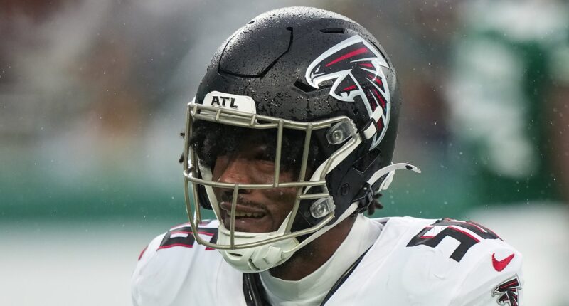 Bears Can Reunite With Pass-Rusher Leonard Floyd Before Camp