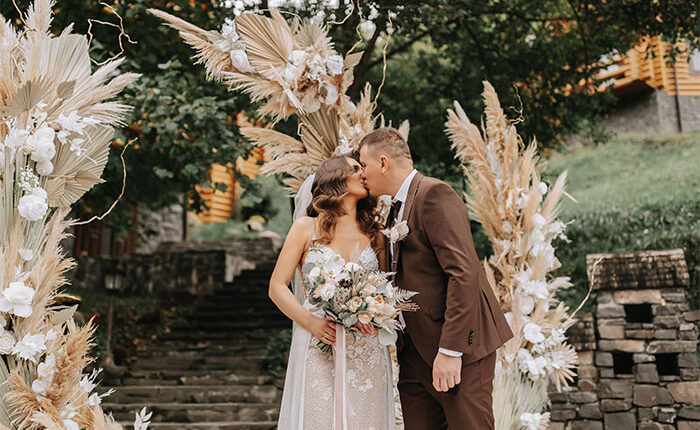 Coordinator Cancels Wedding 24 Hours Before The Wedding, Then Tries To Silence The Bride