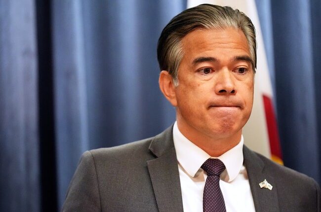 DOJ Gives Its Blessing to Paramount Purchasing Warner Bros.