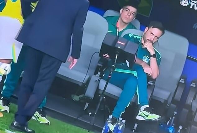 Davide Ancelotti appeared to give Neymar a shake of the head and disapproving look