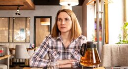 Entitled Army Wife Pulls The &ldquo;Don&rsquo;t You Know Who I AM?&rdquo; Card On A Waitress, Gets A Humbling Reality Check