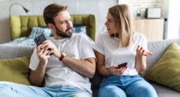 Hubby And Wife&rsquo;s Sis Text Privately And Spend Time Alone, Wife Gets Called Jealous For Speaking Up
