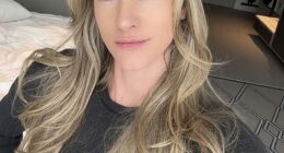 Becky Perry, who relocated from Texas more than a year ago, had only been in Australia a short time when she decided to try dating apps and see what Sydney's singles scene was like
