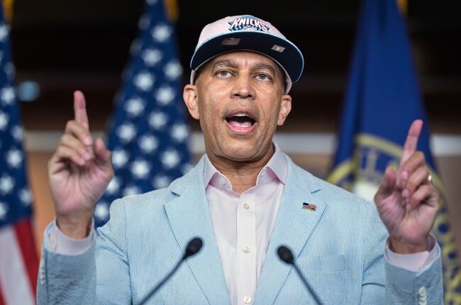 If You Wondered How Hakeem Jeffries Would Respond to the Socialists, Now We Have an Answer – RedState