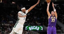 Los Angeles Lakers v Milwaukee Bucks