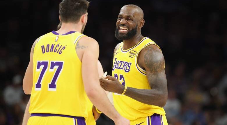 Los Angeles Lakers v Phoenix Suns