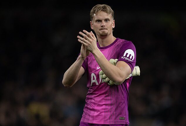 Antonin Kinsky is set to sign a new five-year deal with Spurs