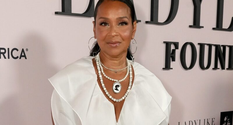 LisaRaye Has The Internet Taking Notes After Hitting Yung Miami's Spend Dat Challenge