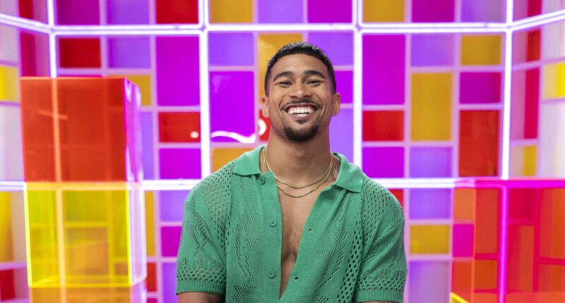 Sean Reifel's Mom Claps Back After Mayor Calls Him Out Over Leaving Police Job To Star In 'Love Island' Season 8 
