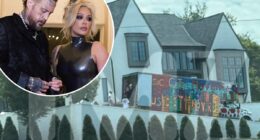Movers spotted outside Jelly Roll, Bunnie Xo's Nashville home after divorce news