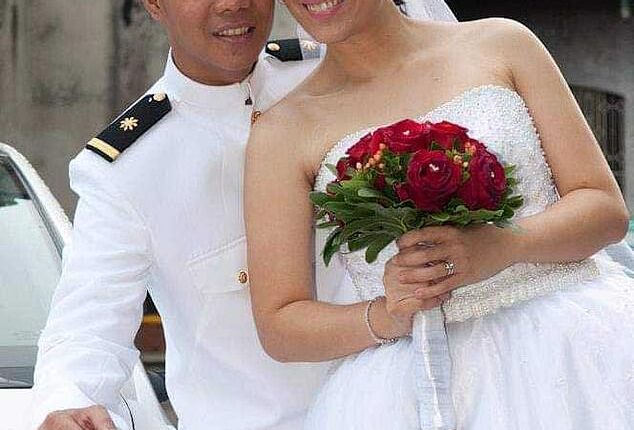 Jessie James Tumaliuan and Czarina Gatbonton Tumaliuan in happier times