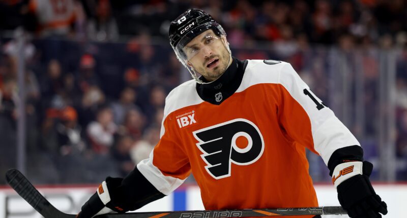 Panthers Pick Up Tough Guy Winger From Flyers