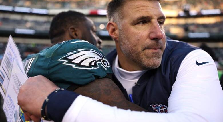 Patriots Star A.J. Brown Is Already Raving About One Teammate