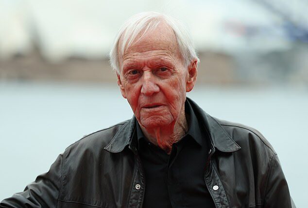 Paul Hogan (pictured) said Pauline Hanson was 'living in the past' over her monoculture push