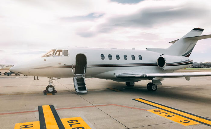 Rich Mom Outsources Parenting To Pilot&rsquo;s Teen Daughter To Get Drunk, Regrets It When Hubby Finds Out