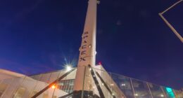SpaceX succumbs to gravity as its stock price briefly dips below its IPO trading debut