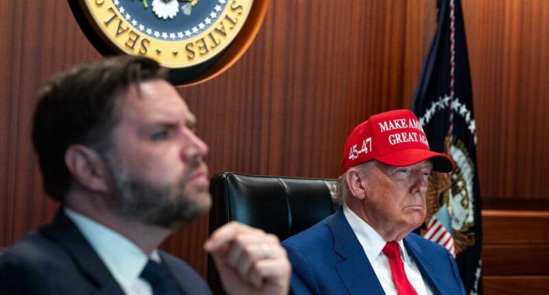 Trump and Vance in the situation room.