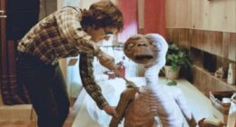 13 Images Taking You Behind the Scenes of Iconic '80s Flicks