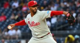 Ex-Phillies 9-Year MLB Veteran Signs With AL Club After Release