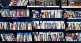 Gamer trades in $1,000 of physical discs at GameStop, days after Sony announces end of disc era