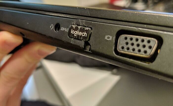 If You Think You&rsquo;re Having A Bad Day, Spare A Thought For These 88 Poor Tech Support Workers (New Pics)
