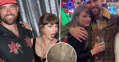Taylor Swift, Travis Kelce's wedding favor reveals 'Blank Space' nod