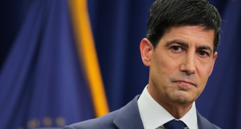 Warsh warns investors not to expect hints at future Fed rate moves