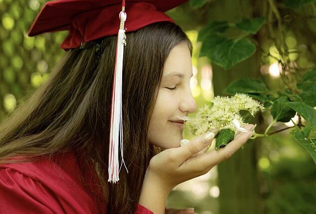 18-year-old Sariane Beronja, who graduated from Arrowhead High School in Hartland, Wisconsin, in June, alleged she was not allowed to use Bible scripture