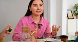 Woman Asks BF To Respect Chopstick Etiquette, He Responds By Switching To Forks Out Of Spite