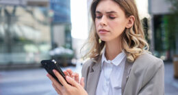 Woman Desperate For A New iPhone, Lashes Out Against BF For Not Gifting It Despite His Layoff
